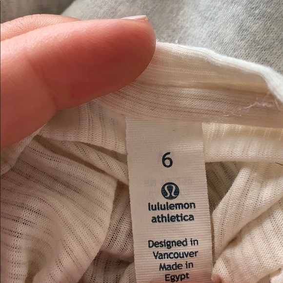 Lululemon Tee - Picture 4 of 4